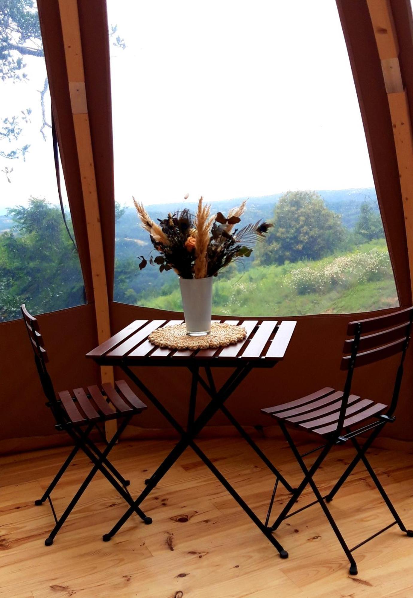 Luxury tent Le Mobil'dome A Marie *